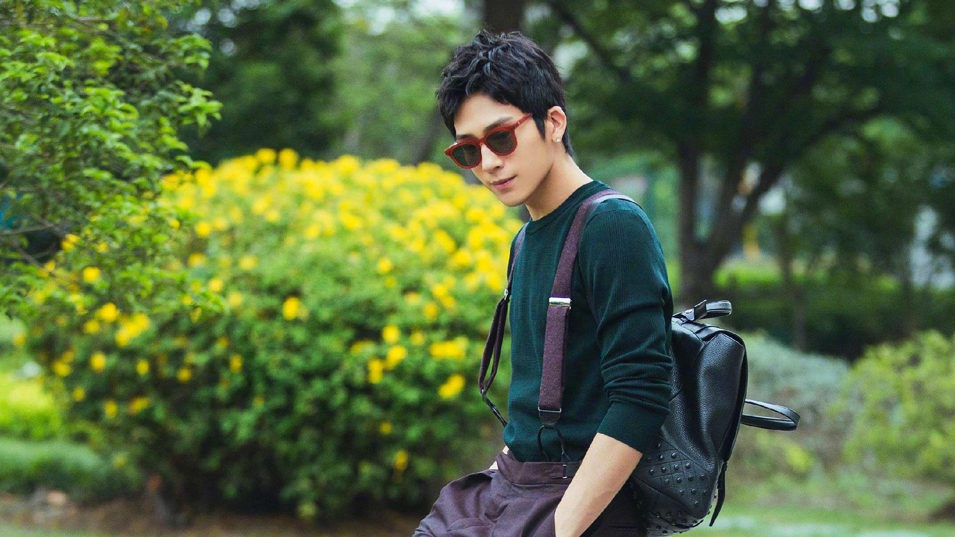 KAIYUNAPP-“极速飘逸，漂移成诗”——车手技艺的极限展现，车技漂移视频教学